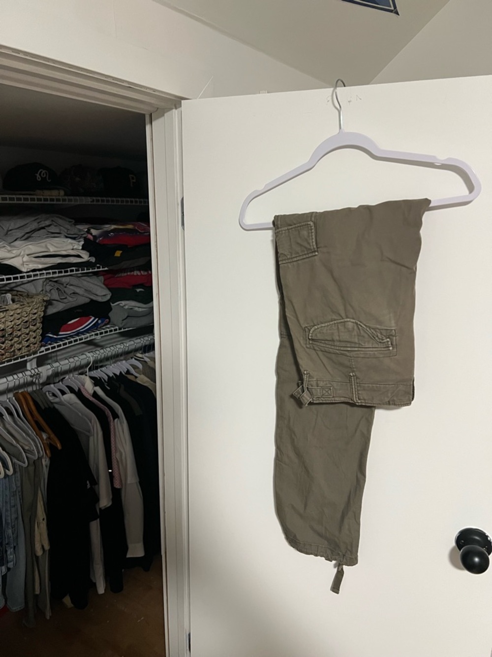 H&M Men's Olive Green Cargo Pants - Utility Style
